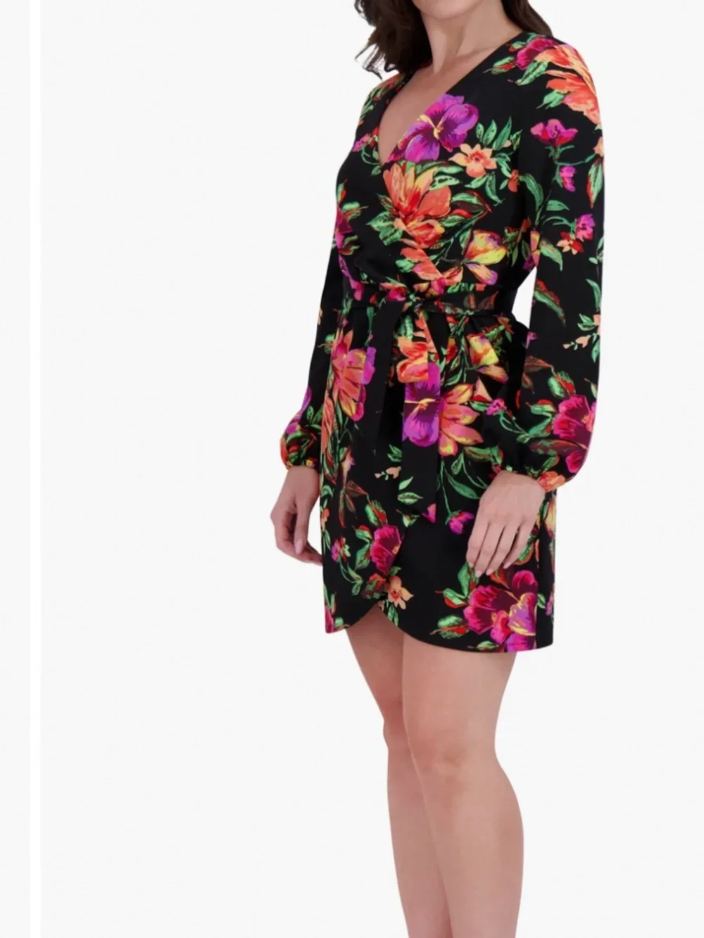 Siena NWT Floral Surplice V Neck Long Sleeve Dress Size 8